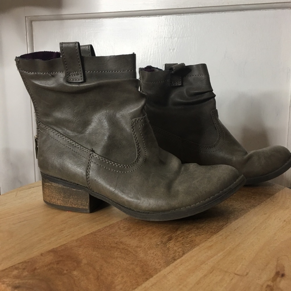 Gray booties - Picture 2 of 5